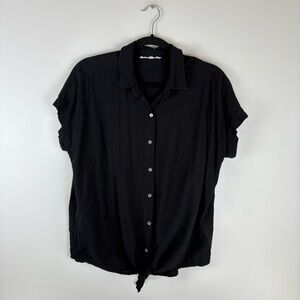 Jane Delancey Womens Large Button Short Sleeve Black Top Shirt Knot Hem Blouse